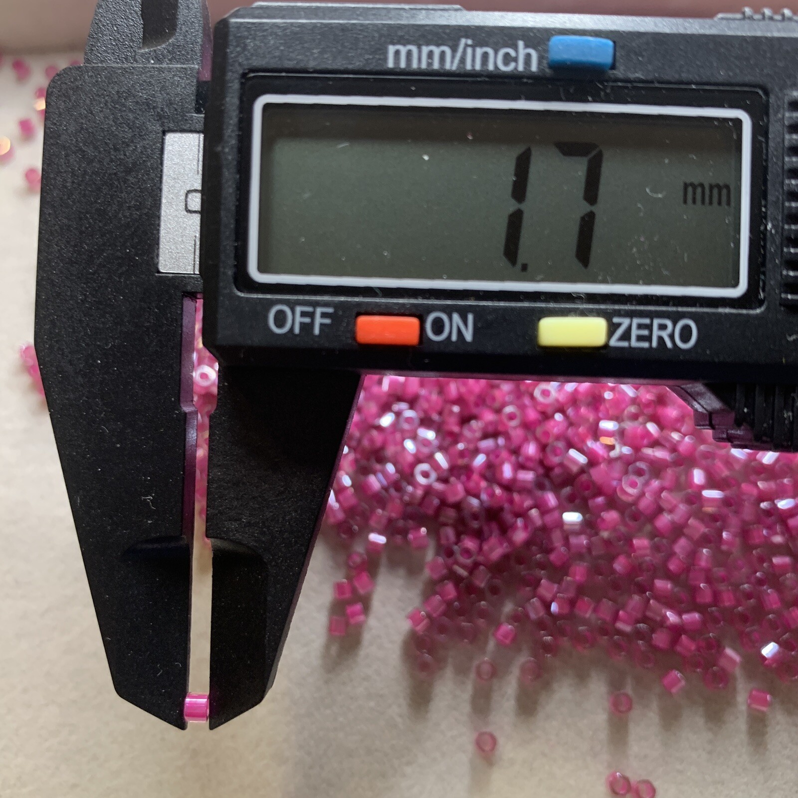 Wholesale 4Oz/114G Delica Beads Bulk Lot Gold & Silver Mixed 2.0-2.3mm Diameter