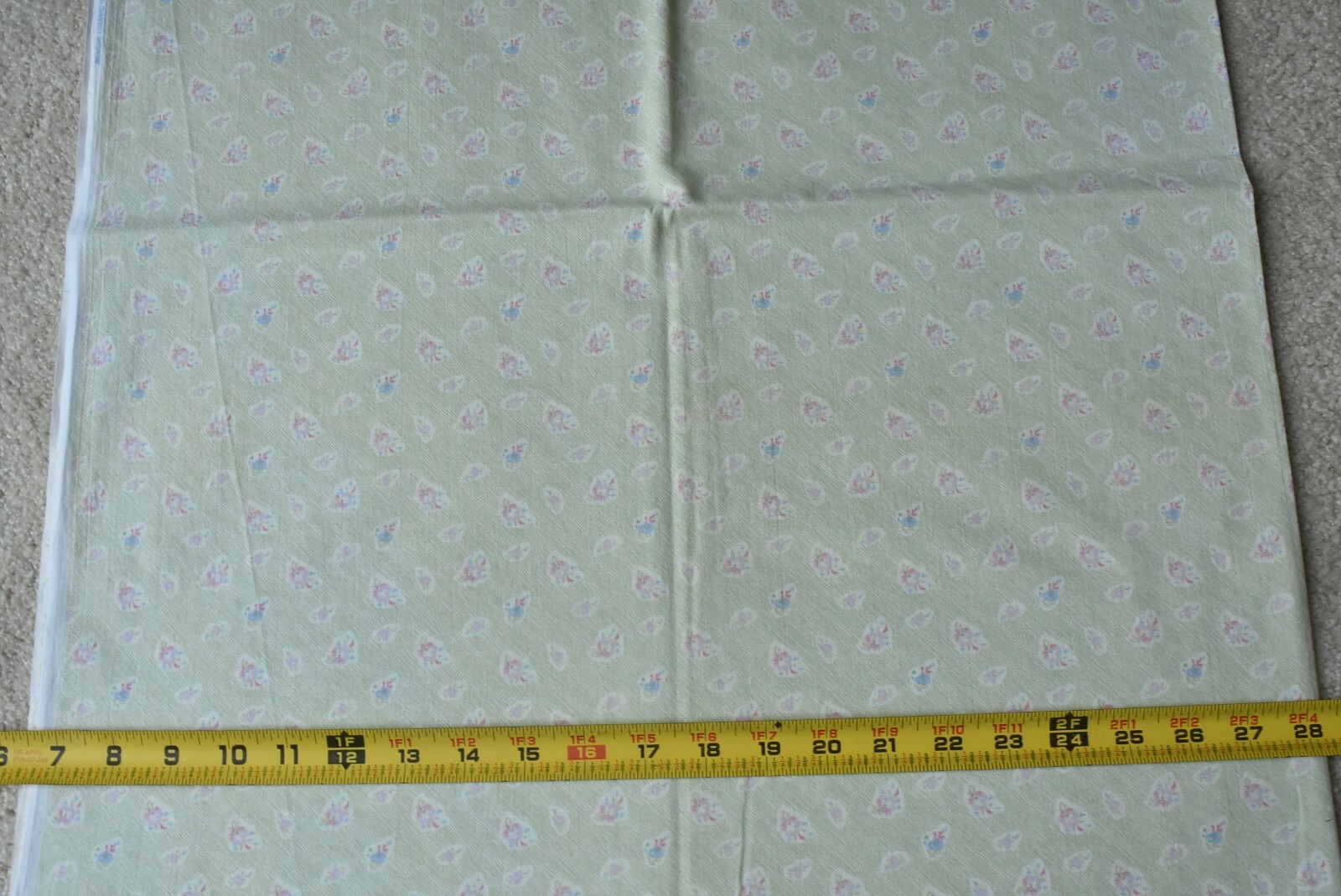 By 1/2 Yd, Vintage, Pastel Pink & Purple on Green Quilt Cotton, Springs, P7649