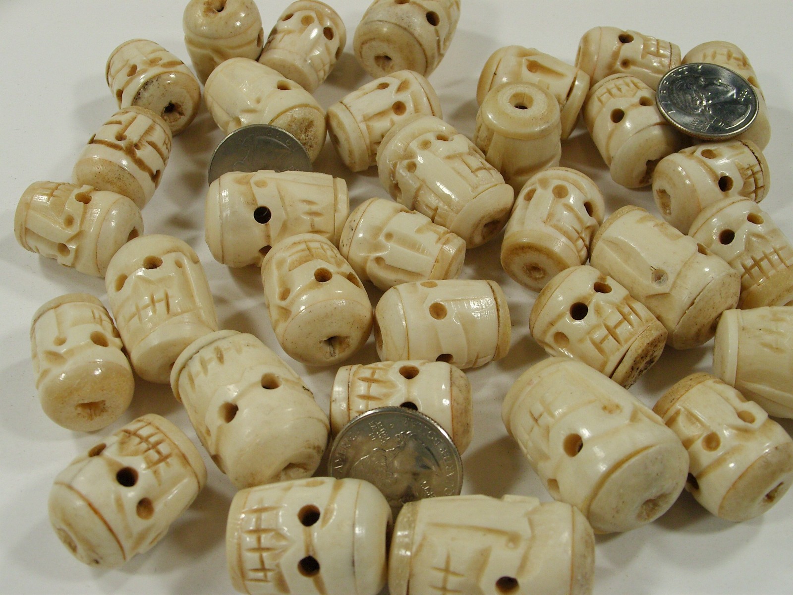 40 PCS Assorted Large India Handmade Water Buffalo Bone Skull Beads (PNKR-4)⭐