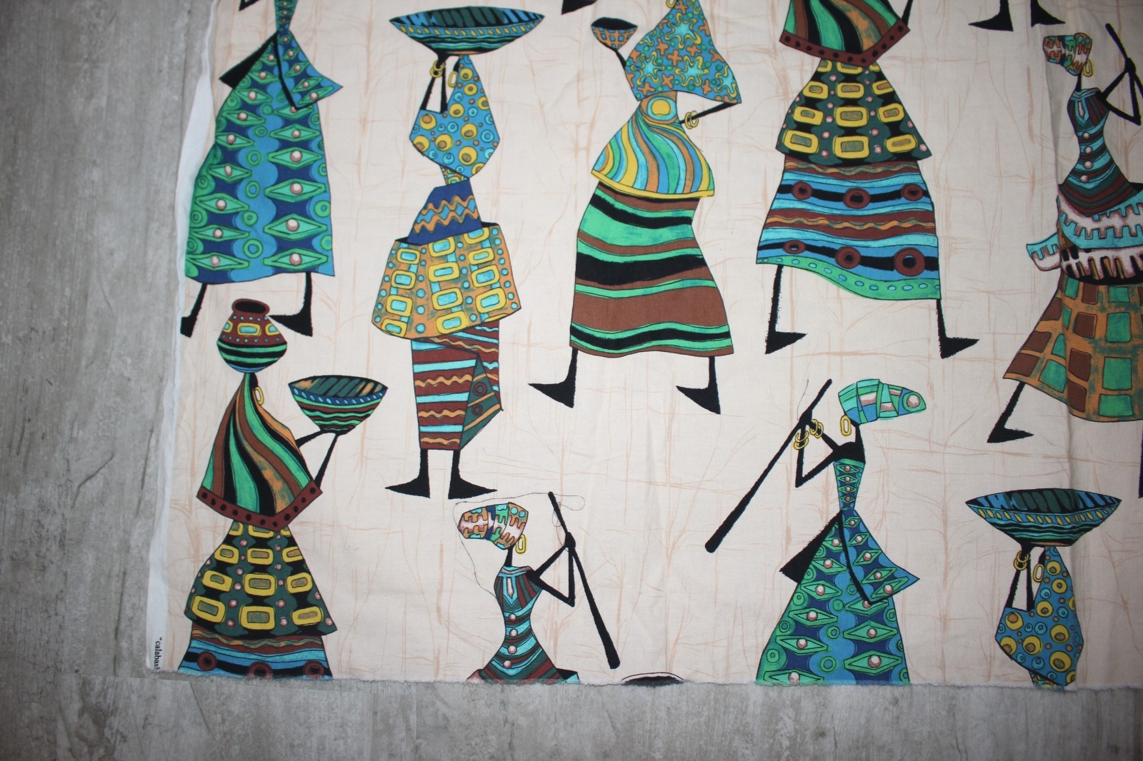 ALEXANDER HENRY 2008 CALABASH AFRICAN WOMEN Cotton Fabric Multicolor 41″ x 110″