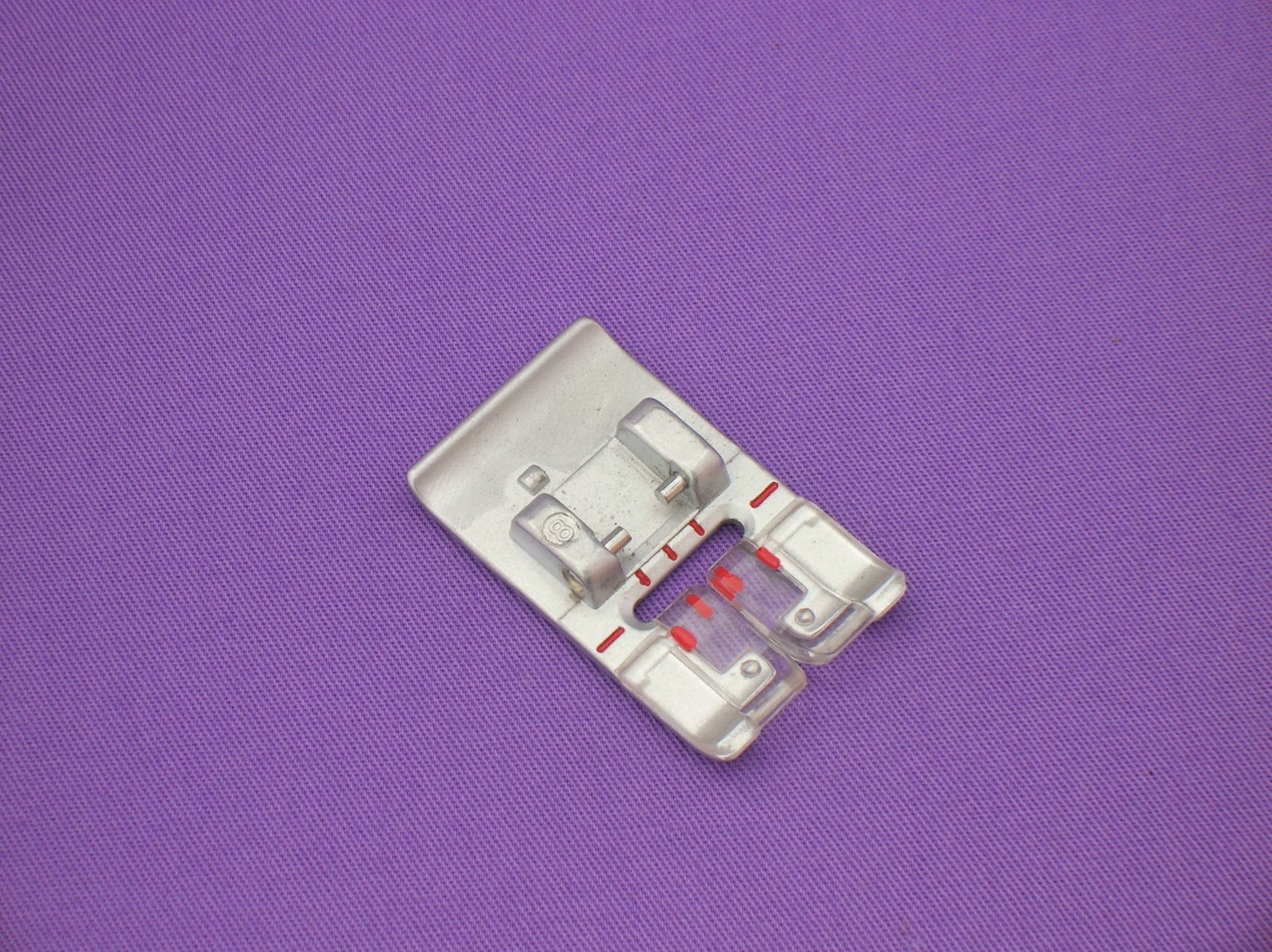9MM EMBROIDERY FOOT TO FIT PFAFF MACHINES #:98-694840-00 (NONE IDT) ( 22 )