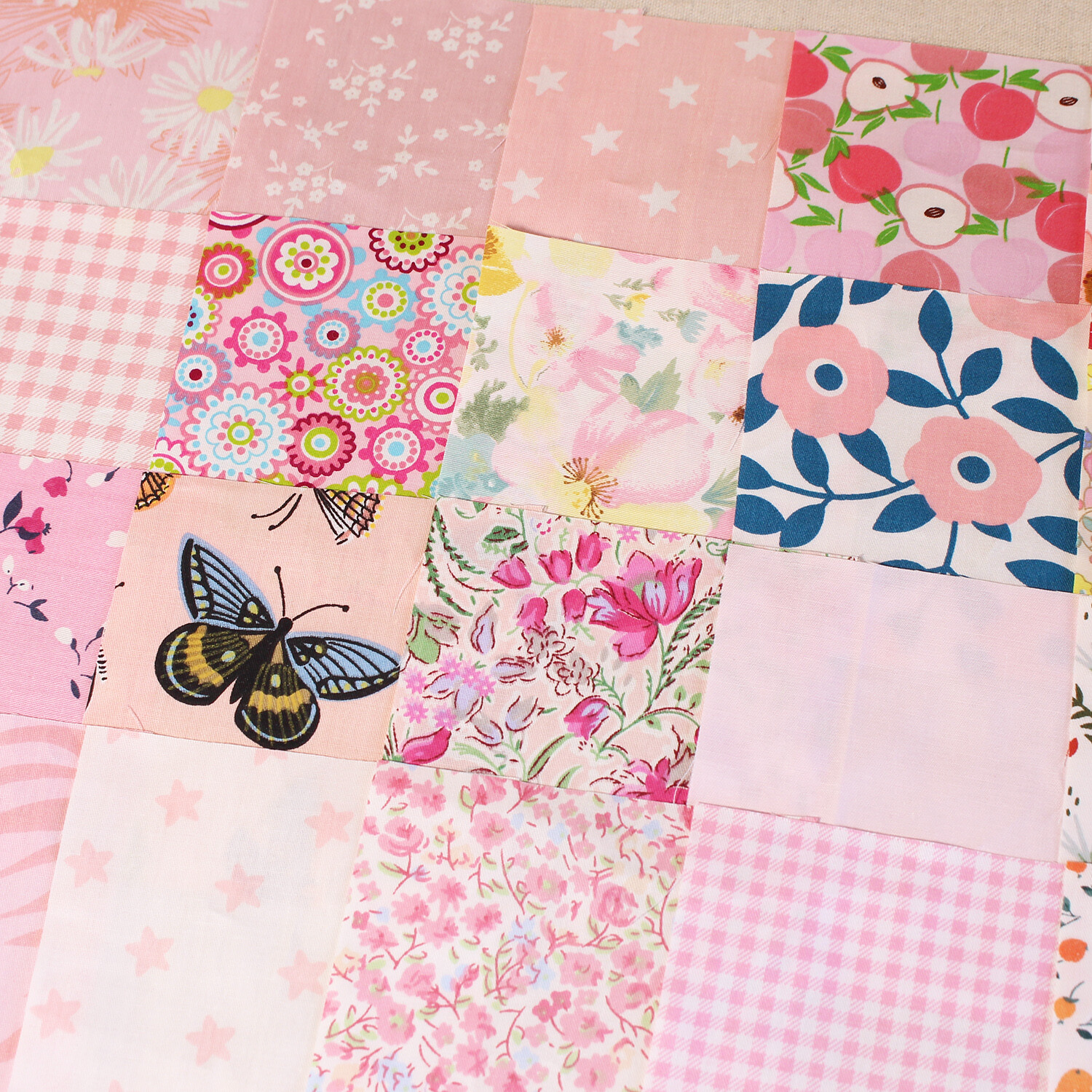 100 Sewing Pink Cotton Floral Quilting Fabric Squares Scraps Bundle Craft Diy