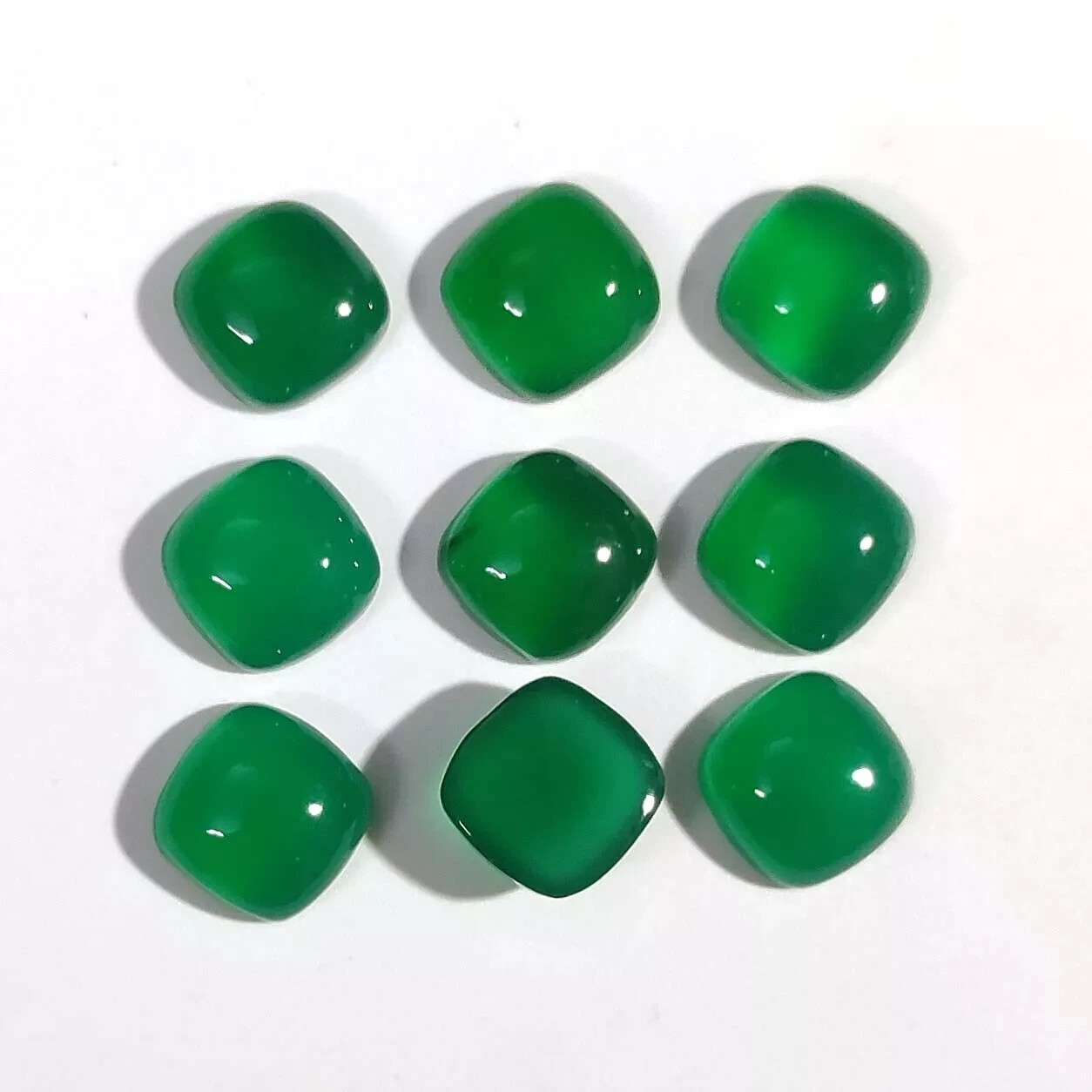[WHOLESALE] NATURAL GREEN ONYX CABOCHON CUSHION SHAPE LOOSE GEMSTONE.
