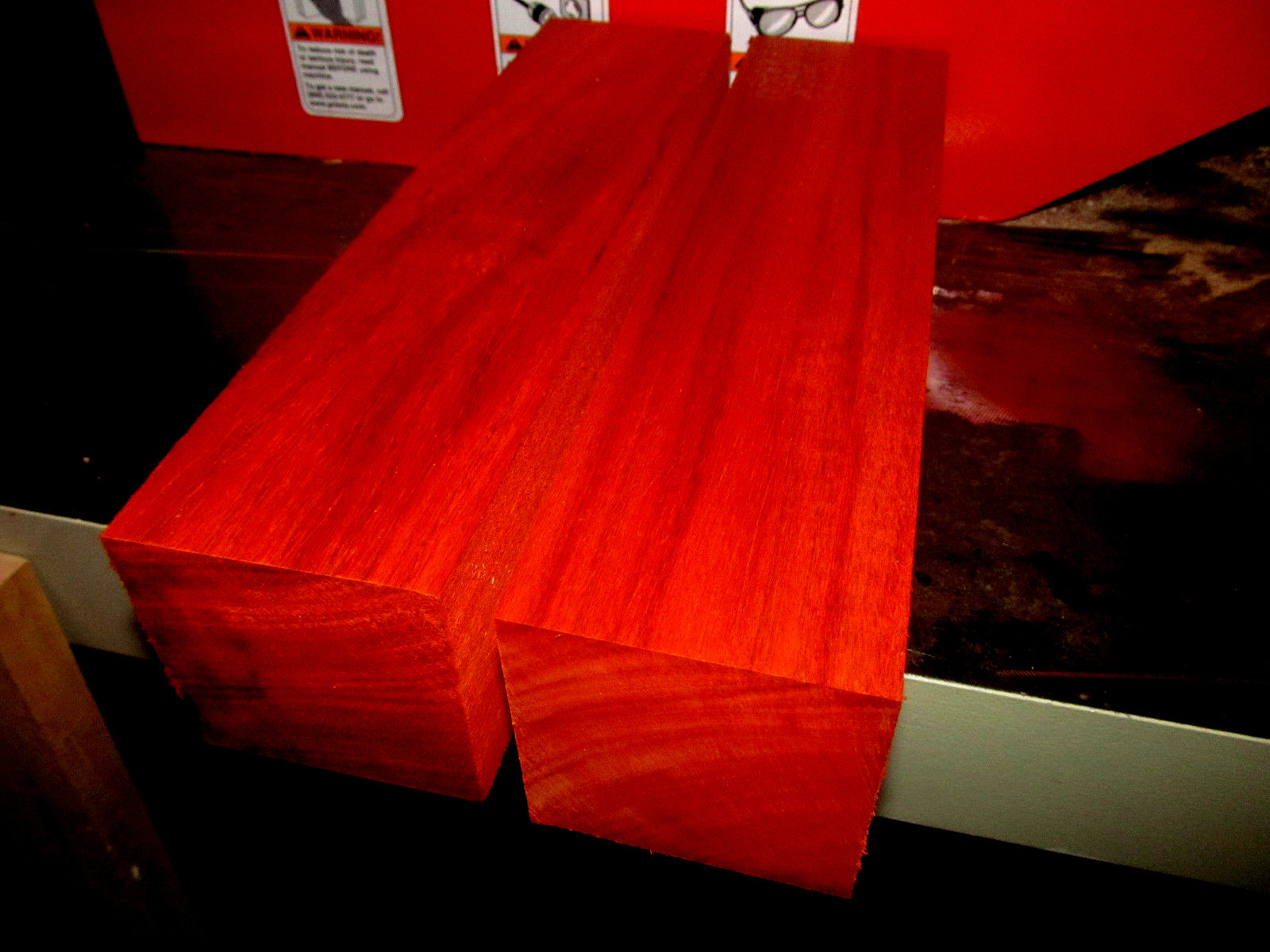 ONE BEAUTIFUL EXOTIC PADAUK TURNING WOOD LATHE LUMBER PEPPERMILL 3 X 3 X 12″