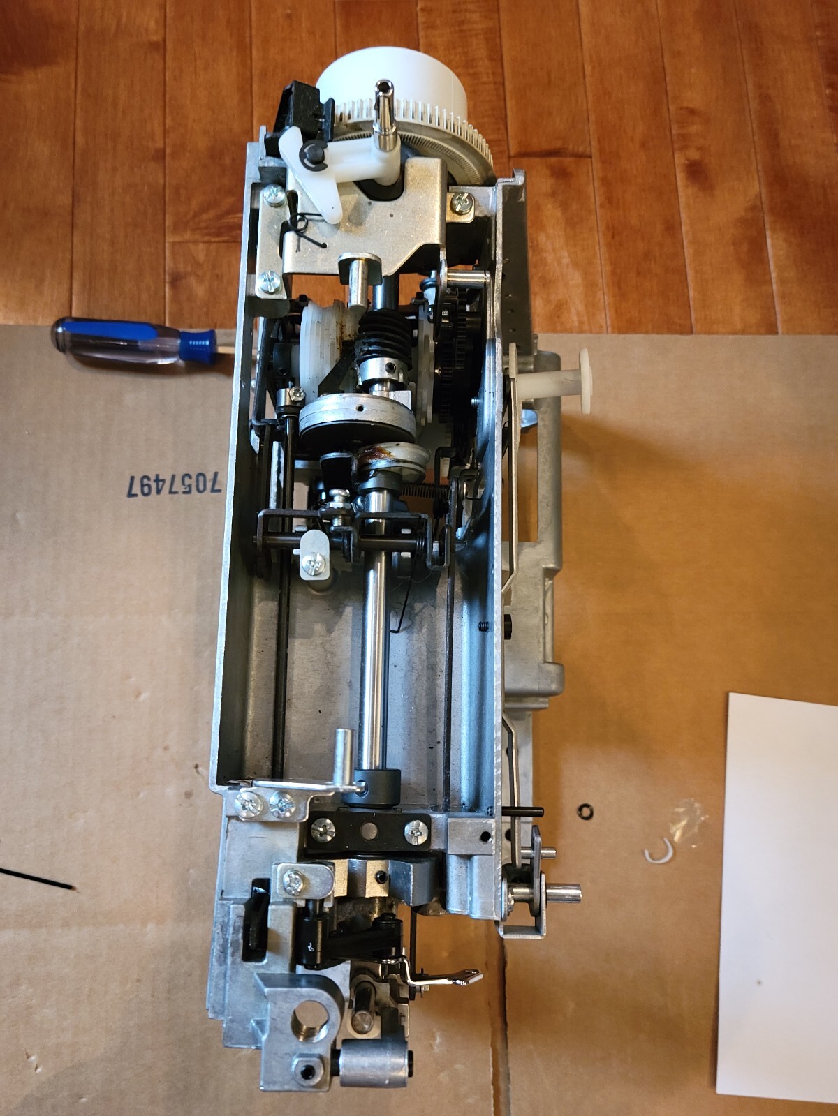 SINGER SIMPLE SEWING MACHINE Model: 3116 “REPLACEMENT PARTS” Multiple Listings B