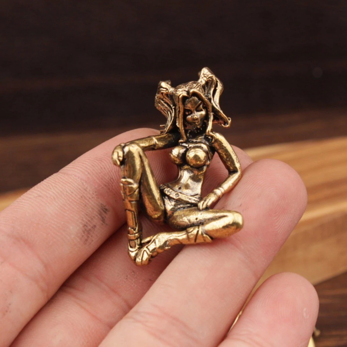 Vintage Brass Girl Figure Paracord Bead DIY Lanyard Pendant Keychain Charm