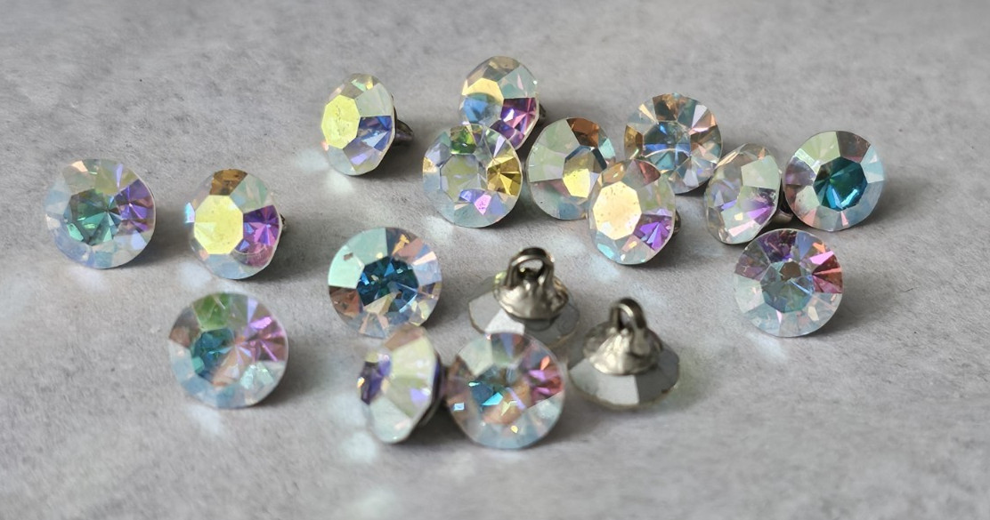 17 Piece AB Aurora Borealis Swarovski Chaton Faceted Vintage Sewing Buttons