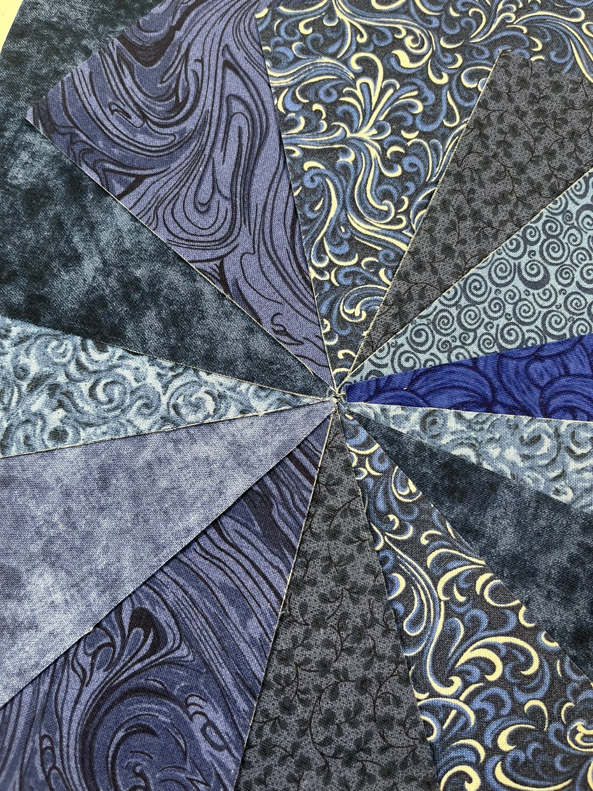 Shades of Navy Blue ~ 42 5″ Squares ~ Color Charm Pack