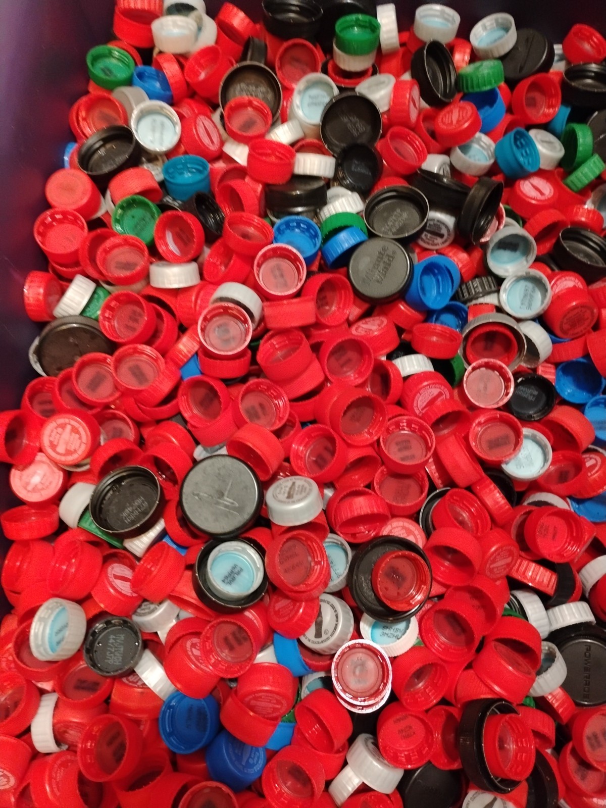 1000 Aprox. Plastic Bottle Caps 5.4 lb Lot Art Craft Assorted Lids Lot Read Desc