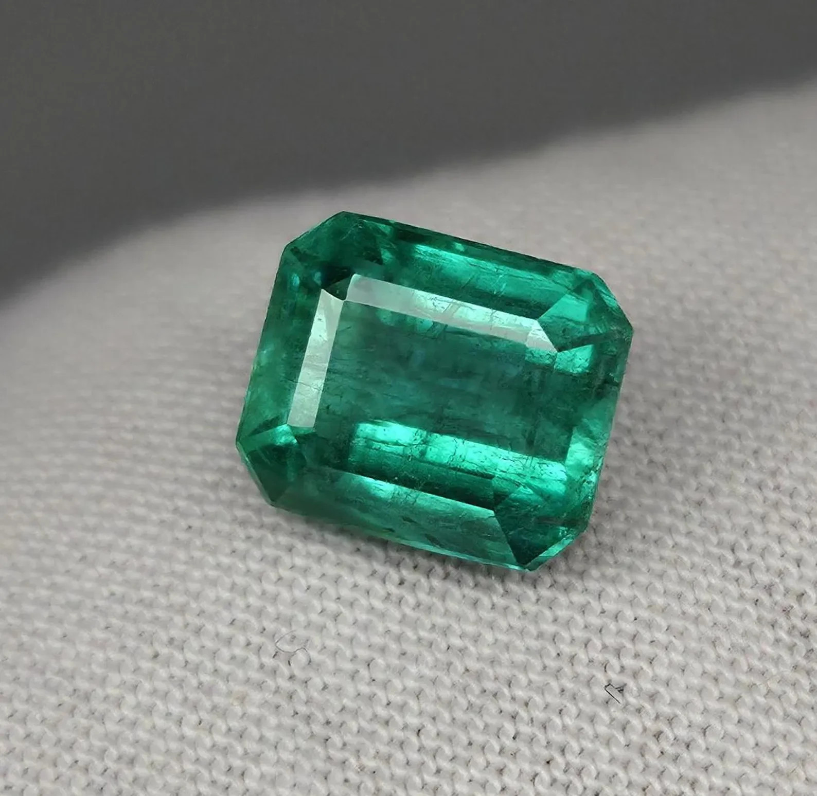 Natural Zambia Emerald 0.75 Cts Emerald Cut 6×5 MM Loose Gemstone For Jewelry