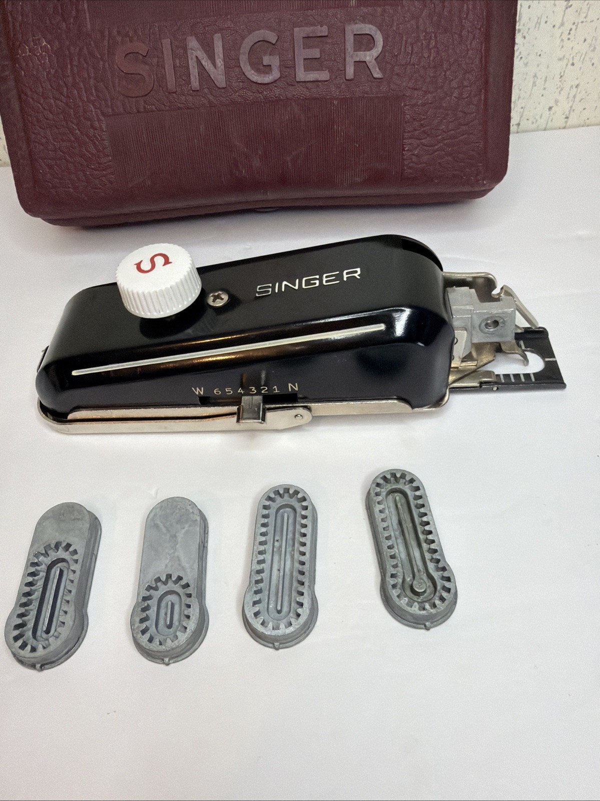 Vintage Singer Sewing Machine Slant Needle Buttonholer #160743 USA