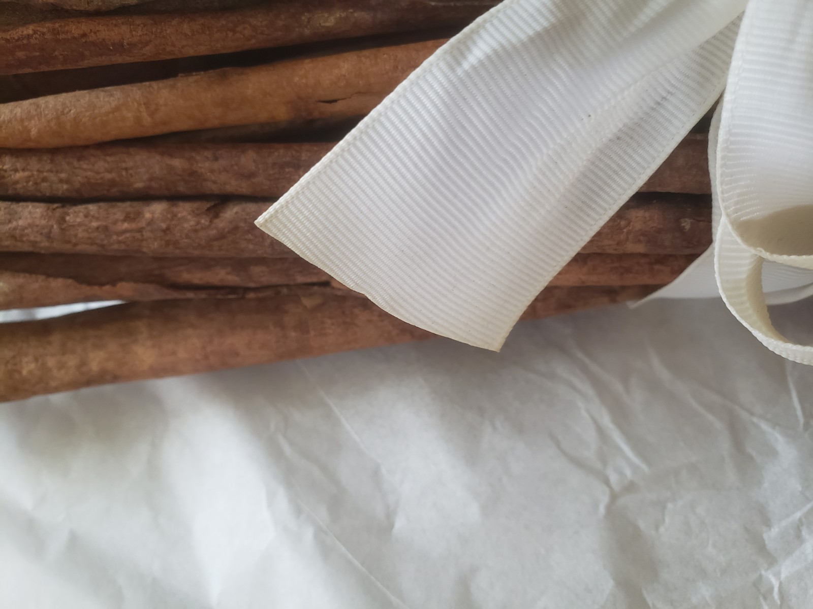 HARD TO FIND SUPER LONG 15″ CINNAMON STICKS LARGE BUNDLE CRAFT USE ONLY GREAT