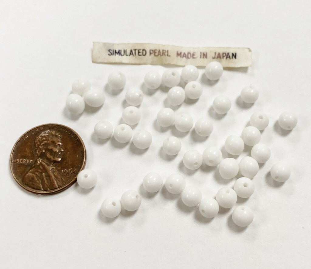 100 Vintage Japanese Cherry Brand Glass Chalk White 5mm. Round Beads 4711T