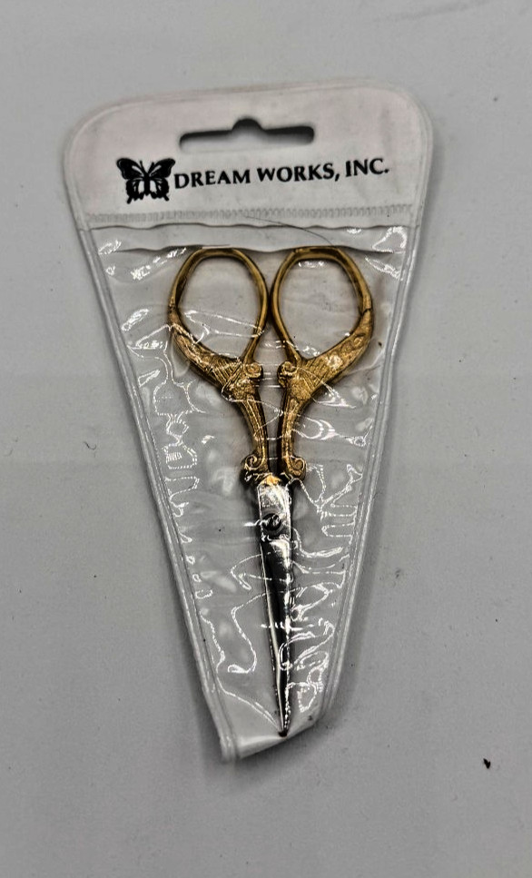 Dream Works Inc A Fine Embrorery Scissor with case