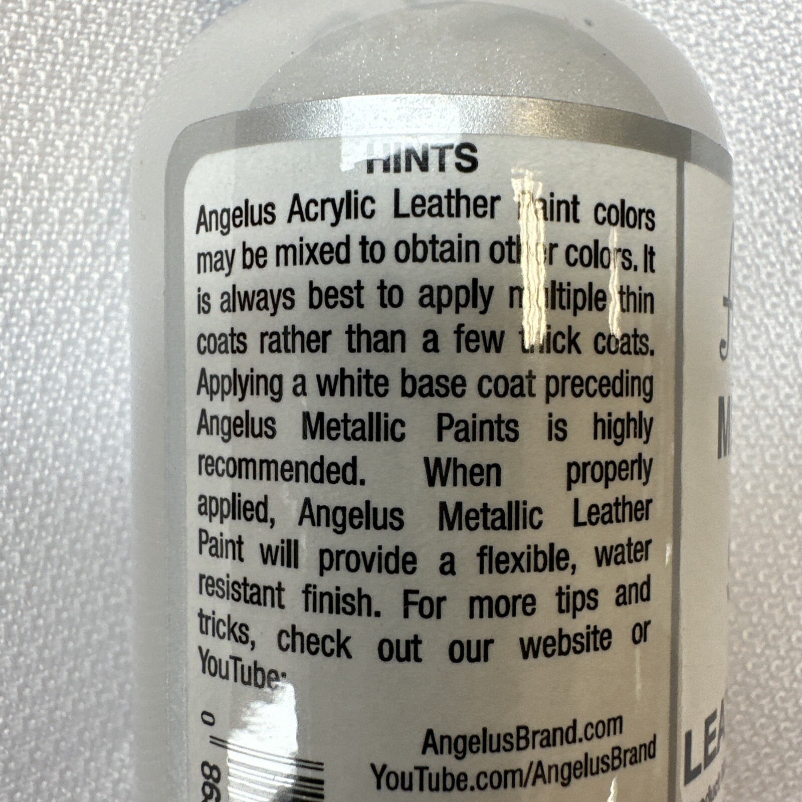 Angelus Brand Acrylic Leather Paint Waterproof Metallic Silver – 4.oz