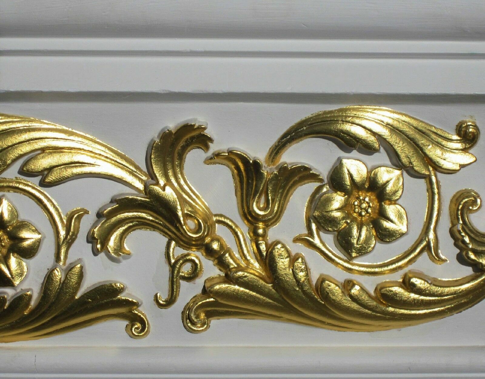 L.A. Gold Leaf: Imitation Gold Leaf Roll – 246′ Length (1/2″ to 6″ Width)