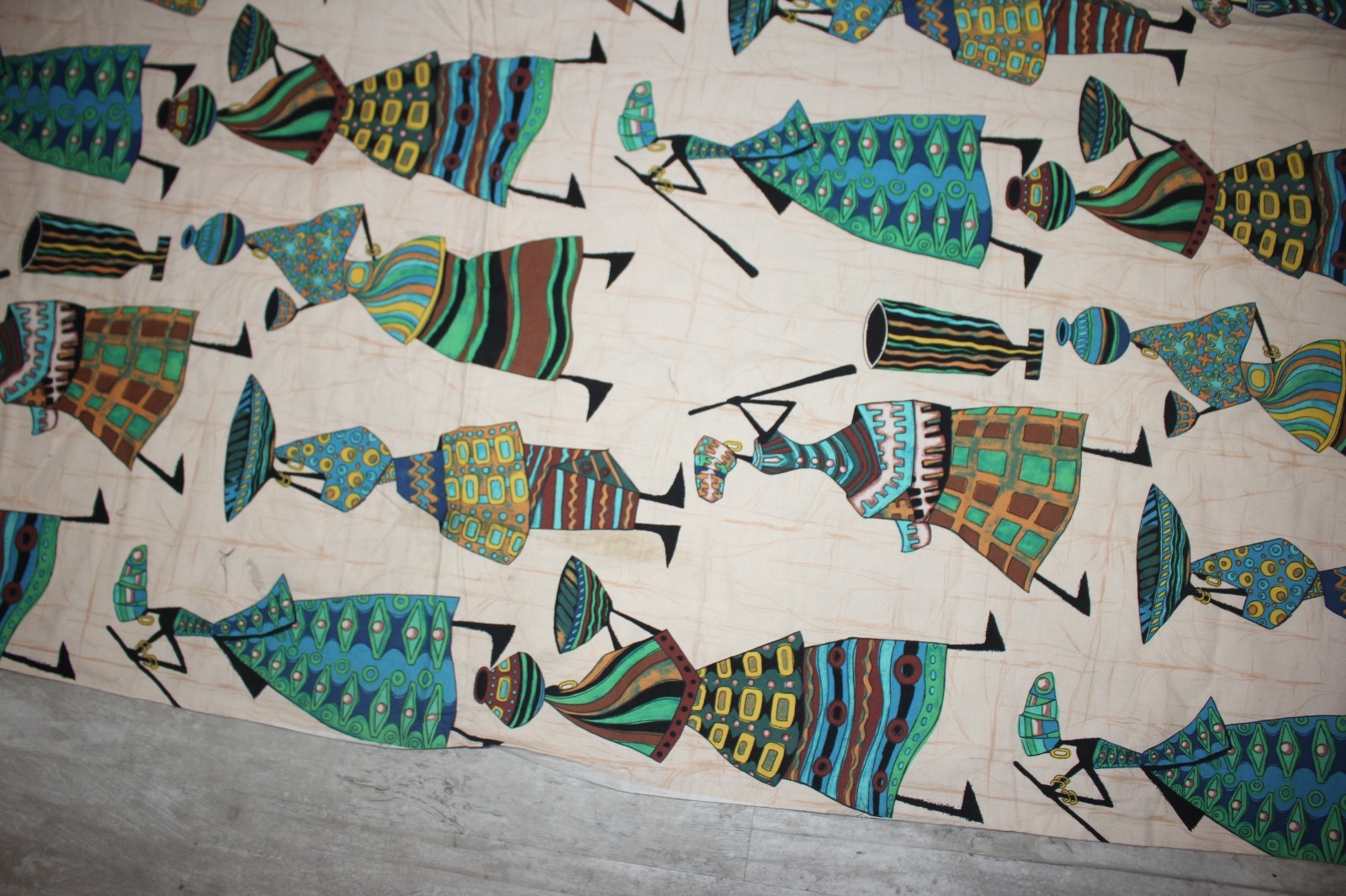 ALEXANDER HENRY 2008 CALABASH AFRICAN WOMEN Cotton Fabric Multicolor 41″ x 110″