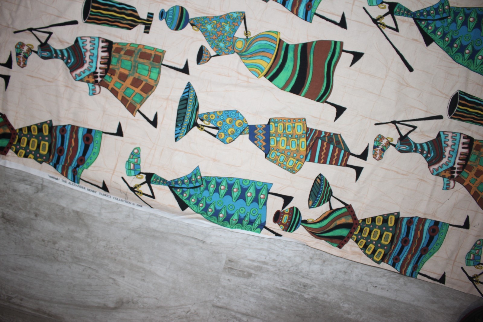 ALEXANDER HENRY 2008 CALABASH AFRICAN WOMEN Cotton Fabric Multicolor 41″ x 110″