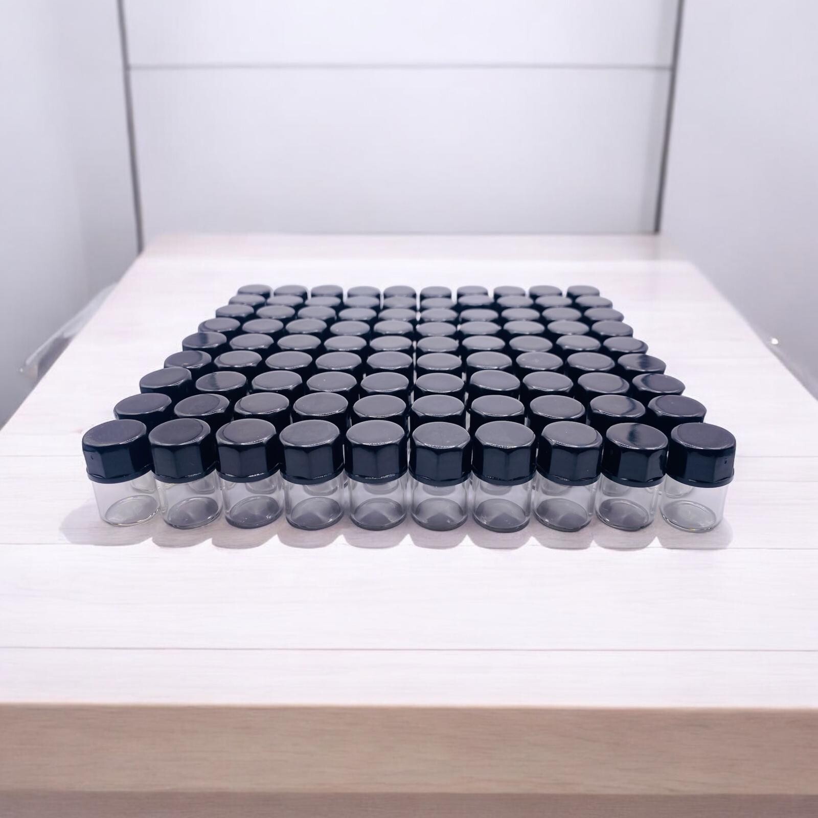 [144 Pack] 1.5 ml Clear Glass Vials with Black Closed Top Screw Caps (0.4 Dram)