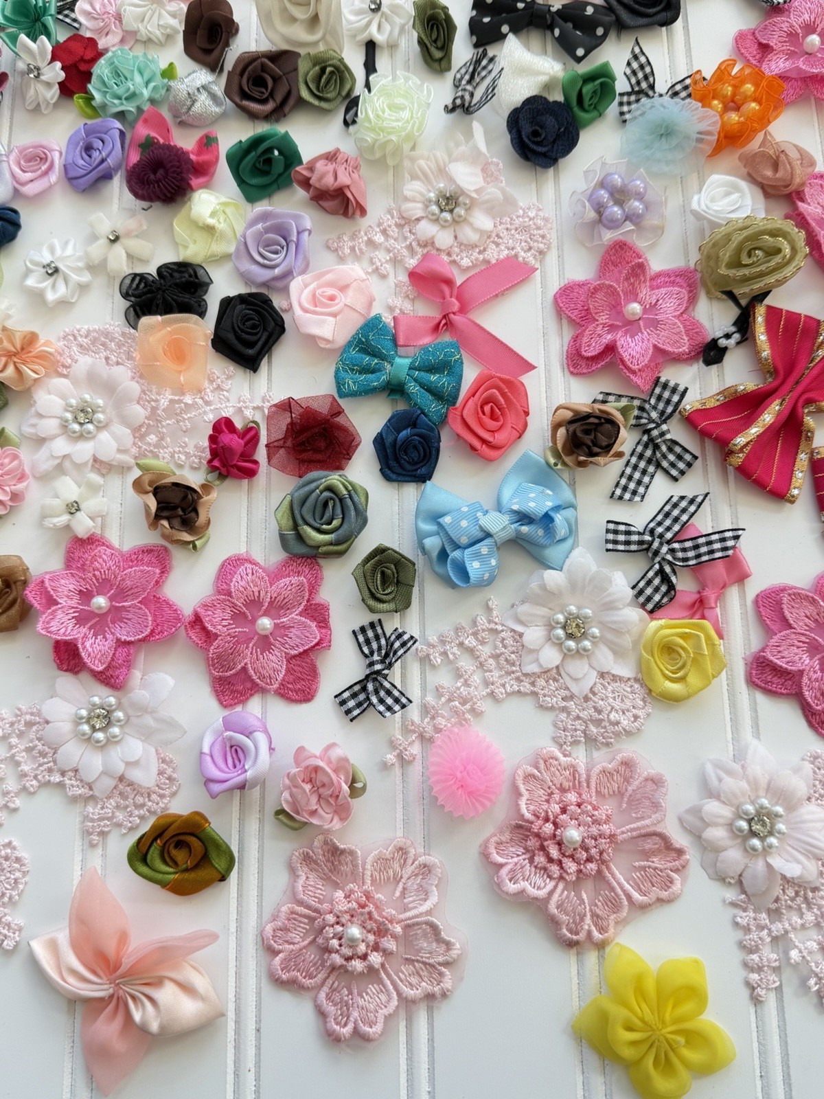 30 Pcs Mix Lot of Floral Appliques/Patches for Sewing/Bridal/Crafts
