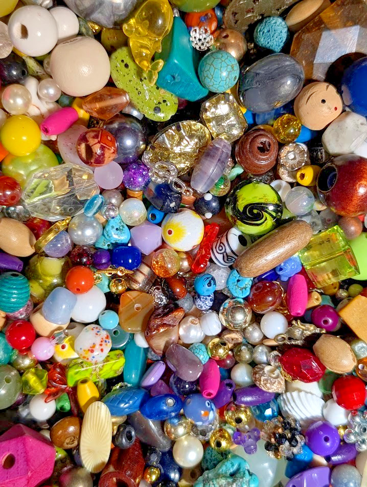 1 lb BEAD SOUP Random Mix Loose Jewelry Upcycled Craft Charms 16 oz bulk 450 g