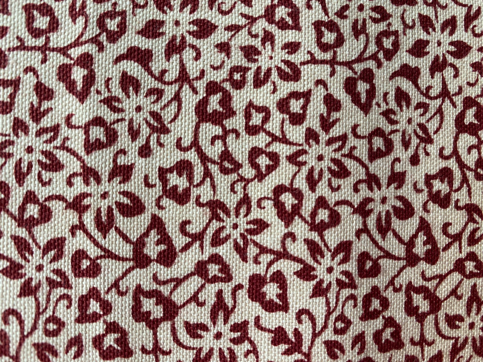 NAUTICA ROBERT ALLEN HOME 2004~Dupont Teflon Fabric~BURGUNDY TAN~Sm Floral Leafy