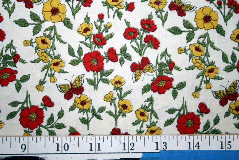 VINTAGE 36 INCH WIDE RED AND YELLOW FLORAL FROM INDIAN HEAD – 100% COTTON FABRIC