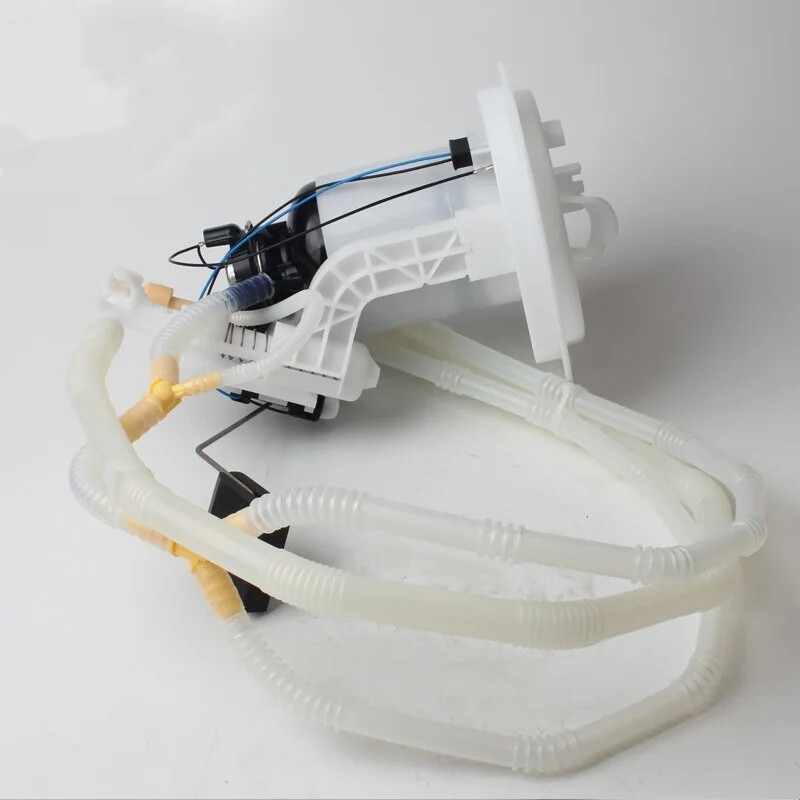 Left Fuel Pump Sending Unit with Filter for Mercedes Benz W204 C63 AMG 2008-2011