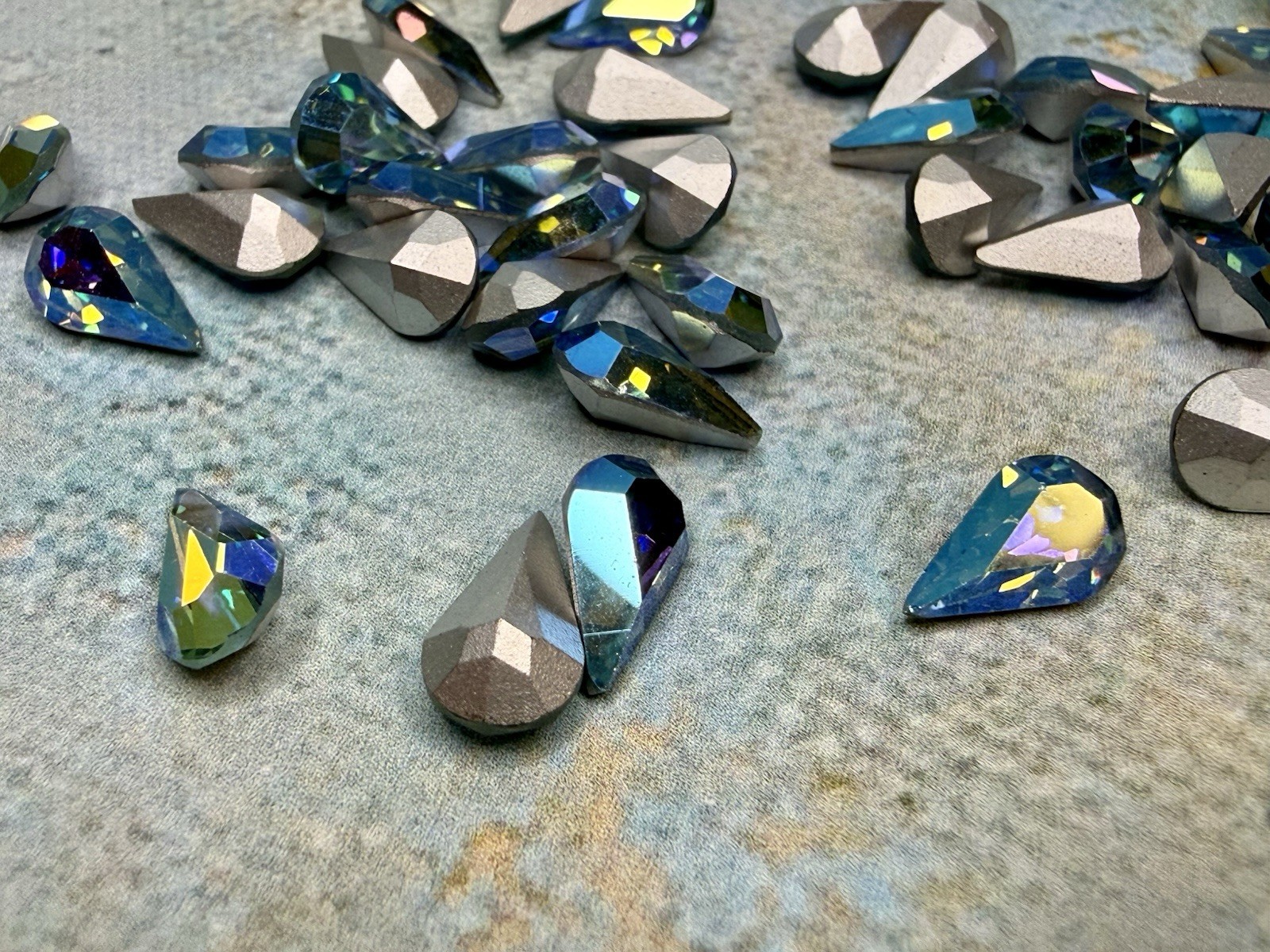 Vintage Swarovski – Pear Shaped Rhinestones #308 – 6x10mm – Aquamarine F
