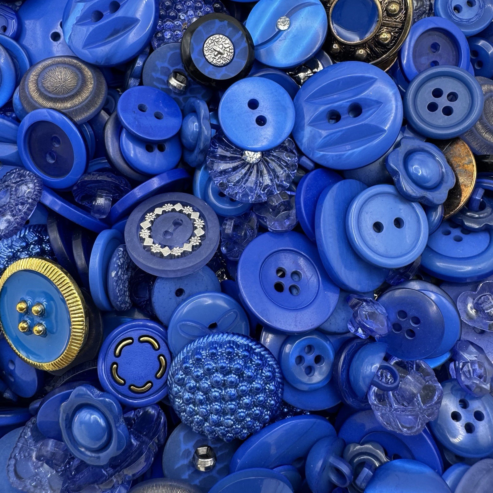 New! Mixed Lot Dyed BLUE Premium Buttons All Sizes For Embellishments