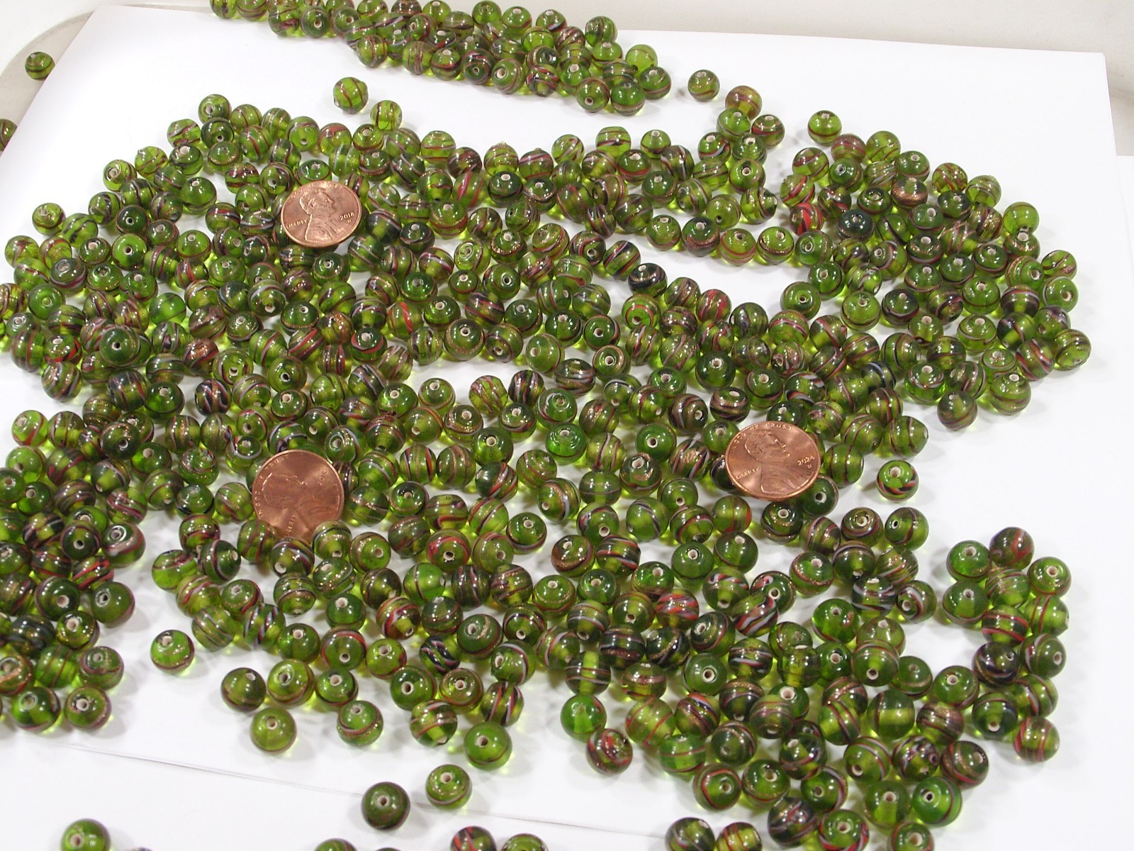 2 Pounds (8mm) Round Green Swirl India Handmade Glass Beads Wholesale (QOL-1) ⭐
