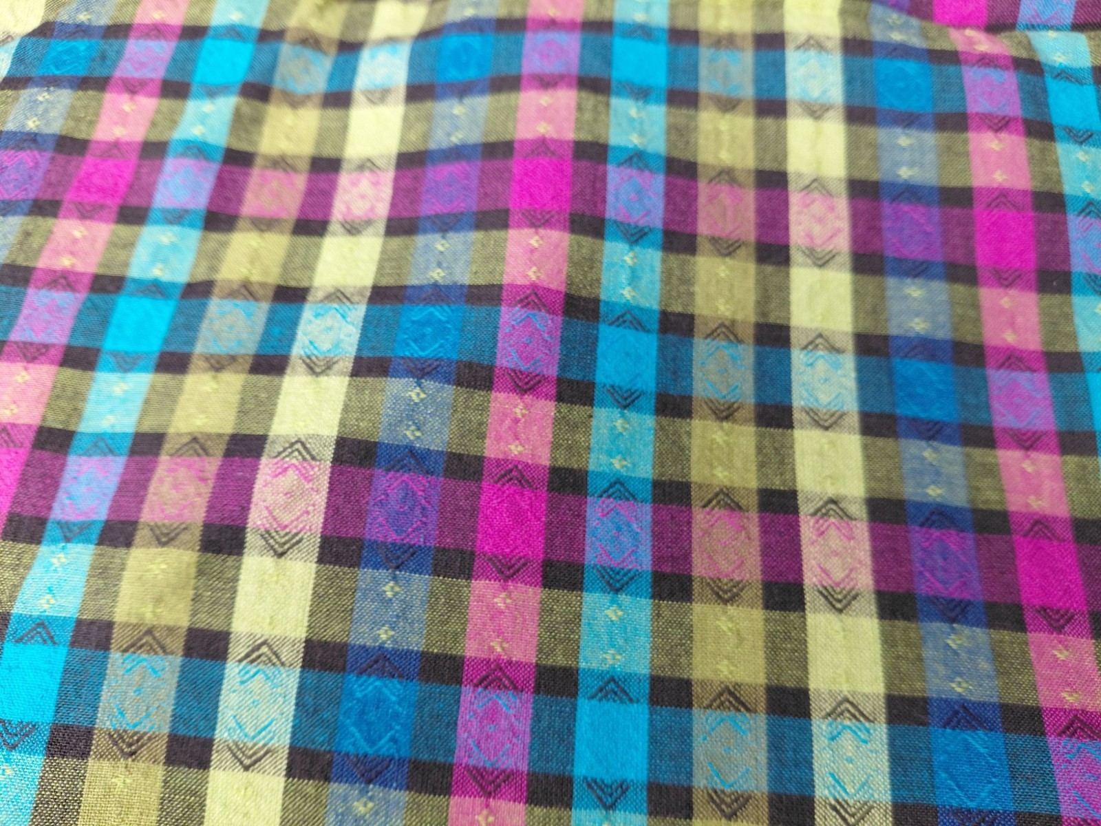 Jewel Tone Plaid Sew Fabric W/Small Arrow Pattern 4.5 Yards 45″ Wide Multicolor