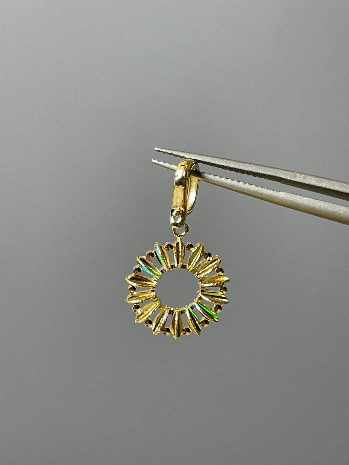 18k Yellow Gold Sun Circle Pendant Charm 2.30g Made in Italy