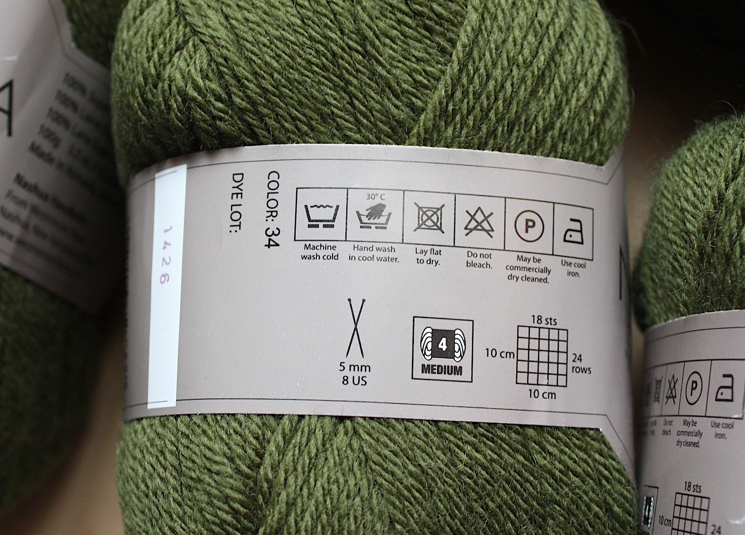 Nashua Creative Focus Superwash Wool Yarn 10 Skeins New 34 Olive