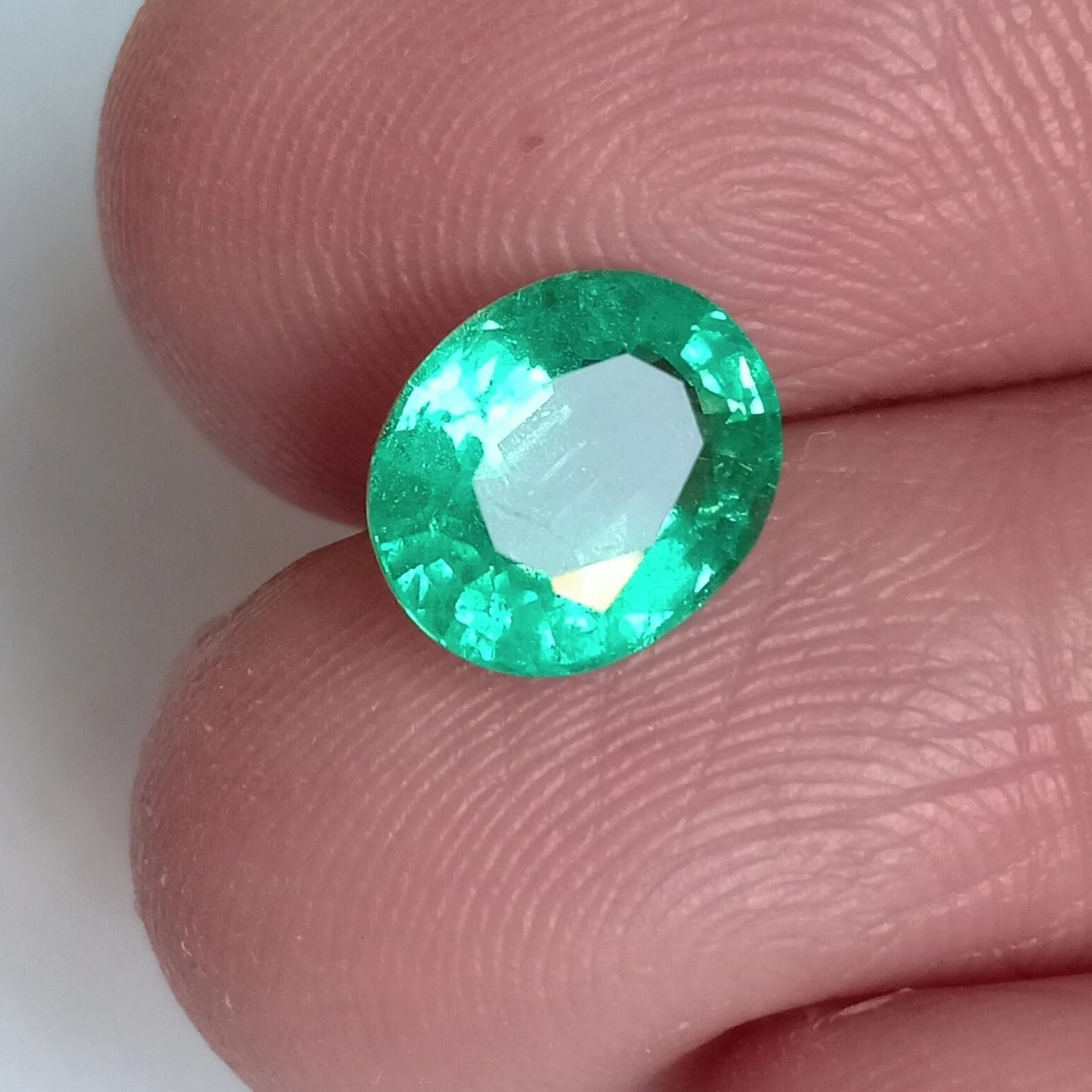Natural Zambia Emerald 1.28 Cts vivid Oval Cut 8×6 MM Loose Gemstone For Jewelry