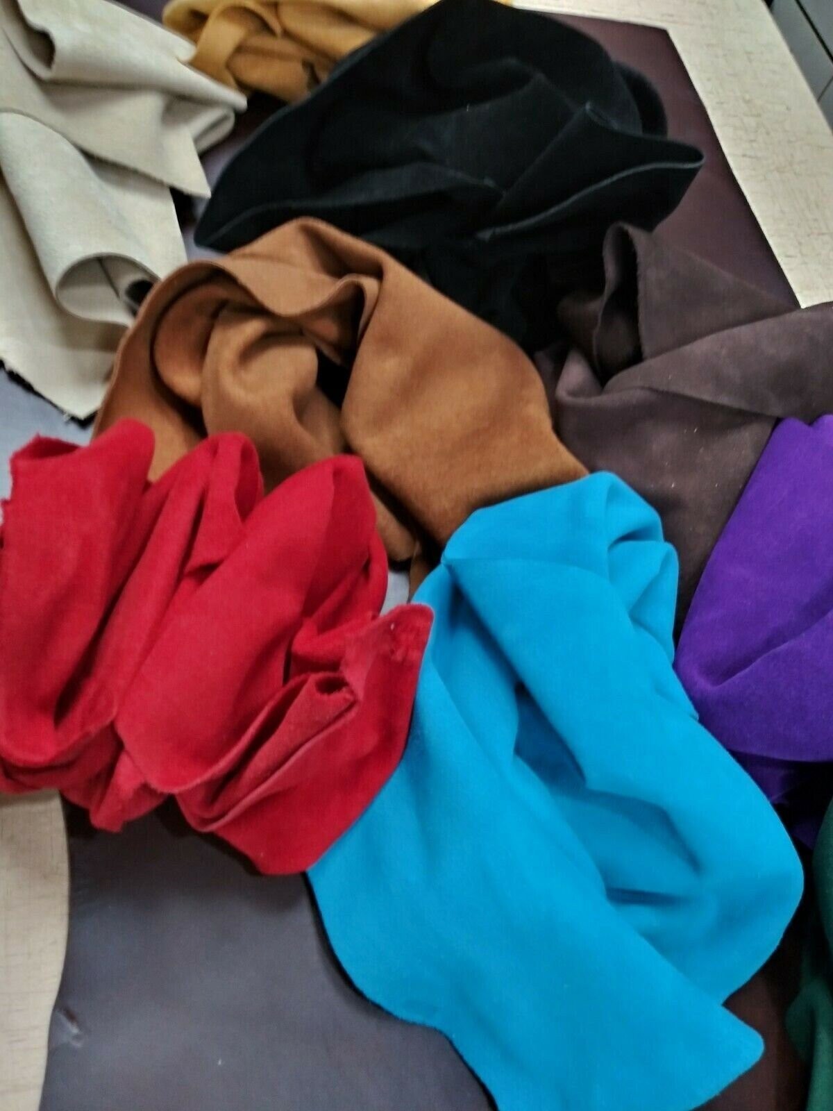ELW 2-4 oz (1.2-1.8mm) Scrap Suede Leather Cowhide