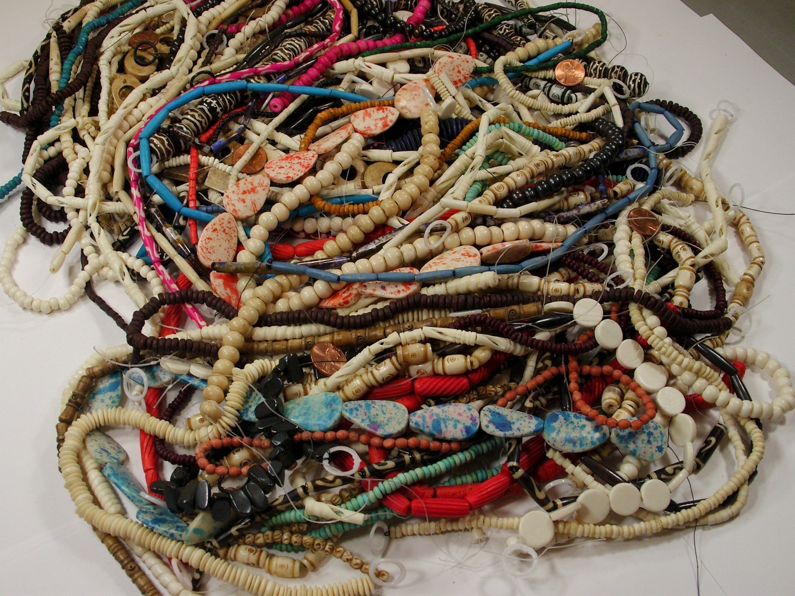 5 LBS Assorted Shapes and Sizes India Handmade Water Buffalo Bone Beads (EK-8) ⭐