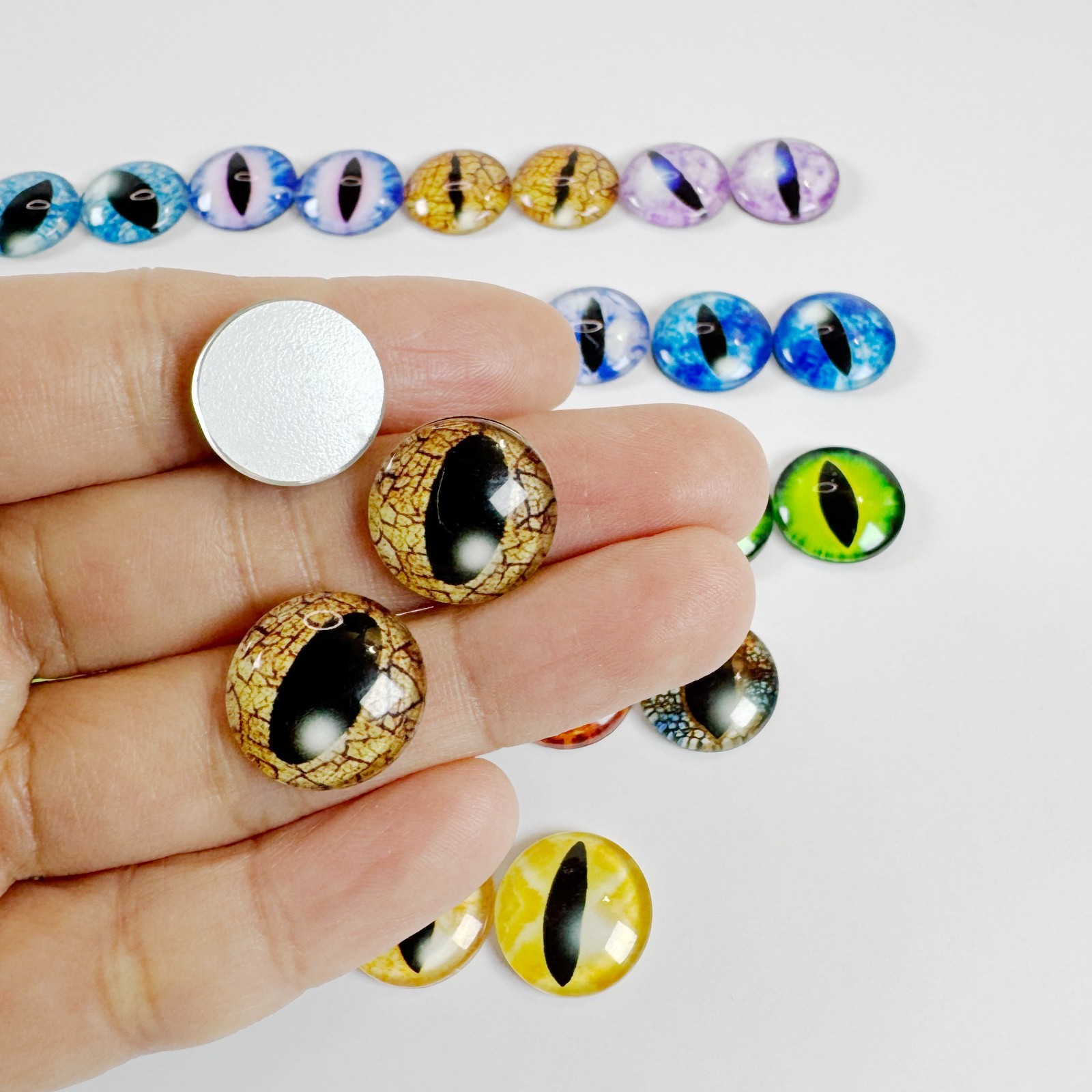 20mm Luminous Dragon Eyes 40Pcs Glass Animal Craft Eyes Cabochon Glow in Dark