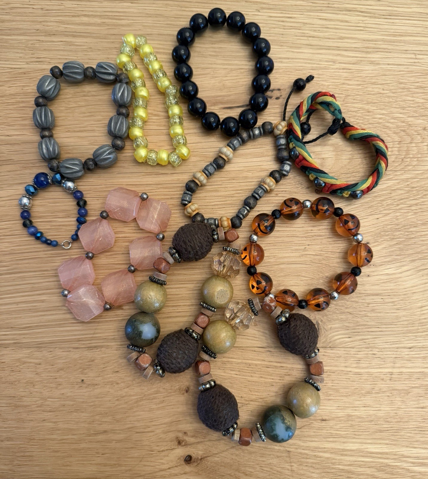 Lot of 10 Eclectic Fashion Bracelets – Mixed Plastic, Acrylic, Wood, Resin Beads