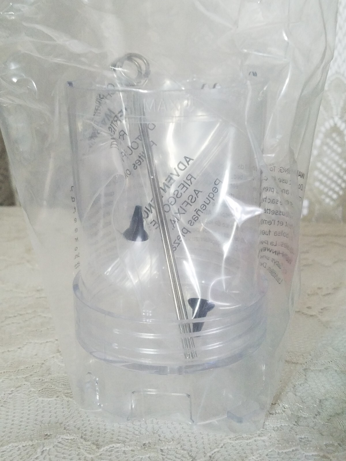 Wick We R Memory Keepers Small Cylinder Candle Mold Plastic 2.32″ x 3.03″