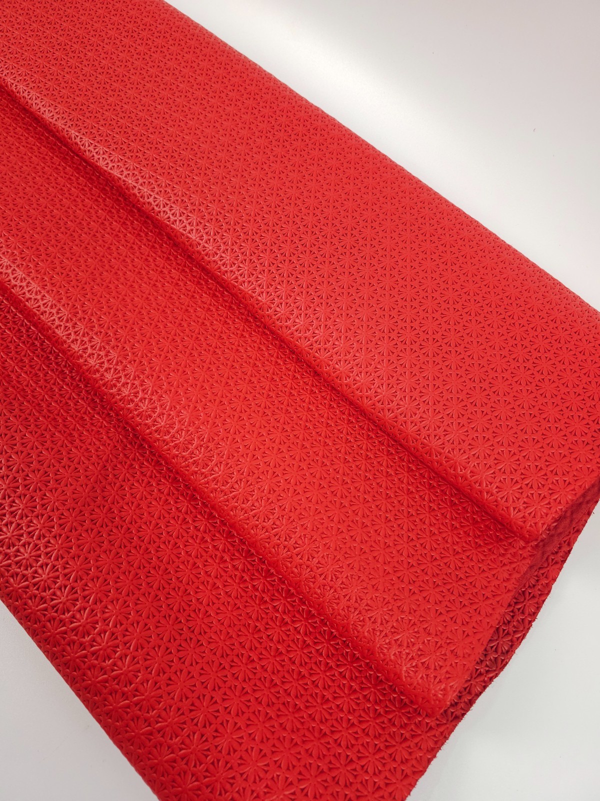 Molten Lava Star Anise Embossed Texture Leather
