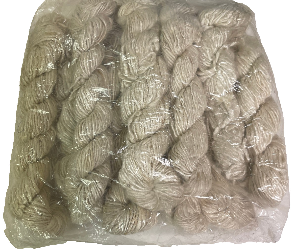 RECYCLED SARI SILK Yarn – Bag of 10 Hanks 1000g 2lbs – Cream