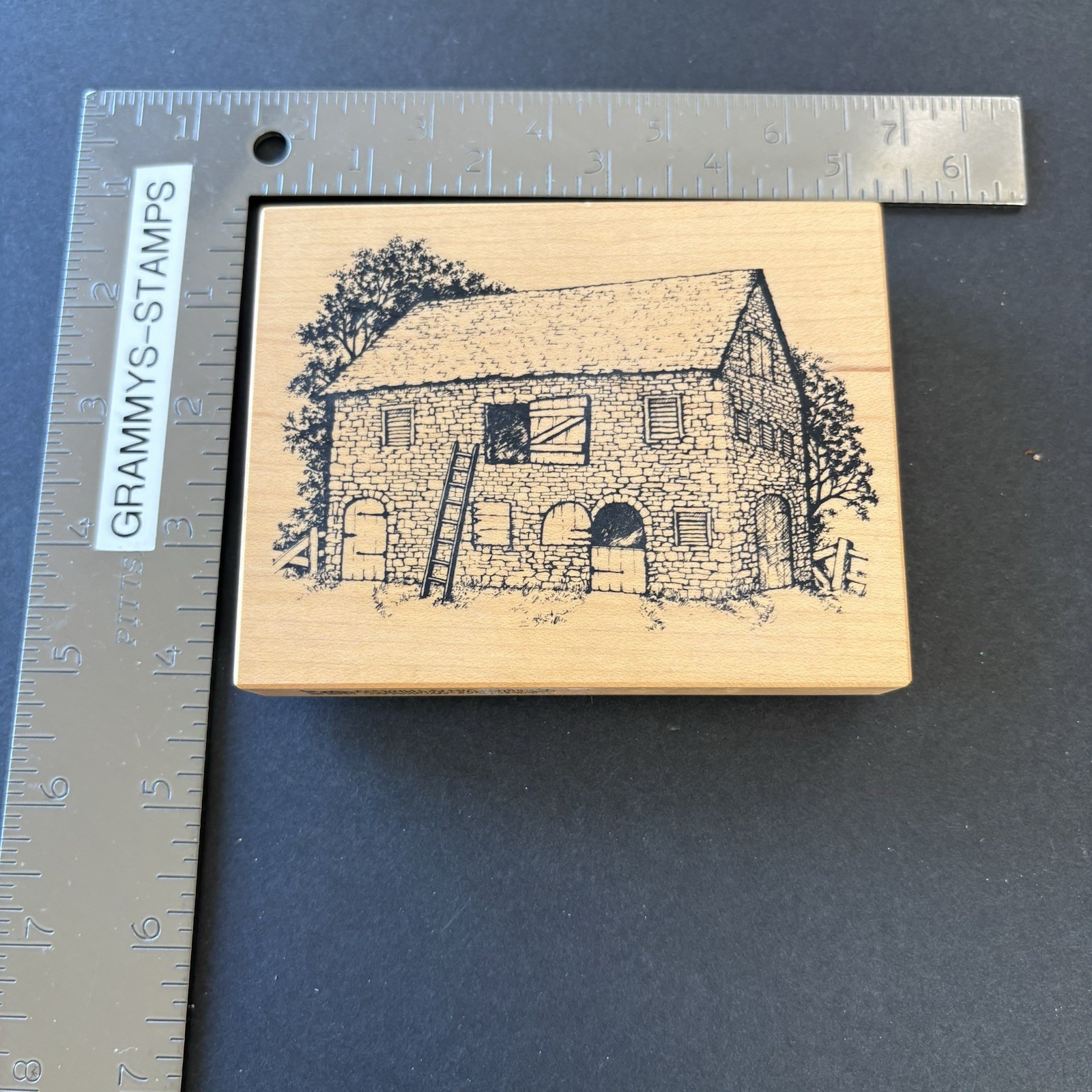 PSX Stone Barn Storehouse Ladder Heirloom Collection Rubber Stamp HC1607