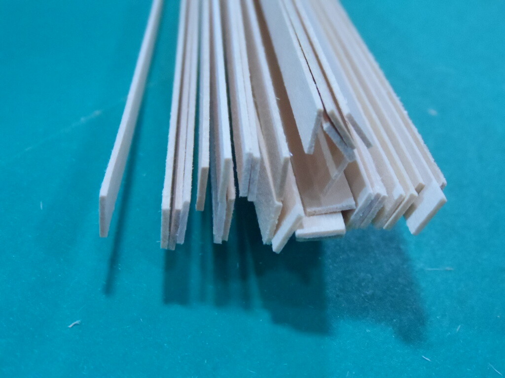 Bass Wood 1/32 x 1/4 x 24in (30) 3005