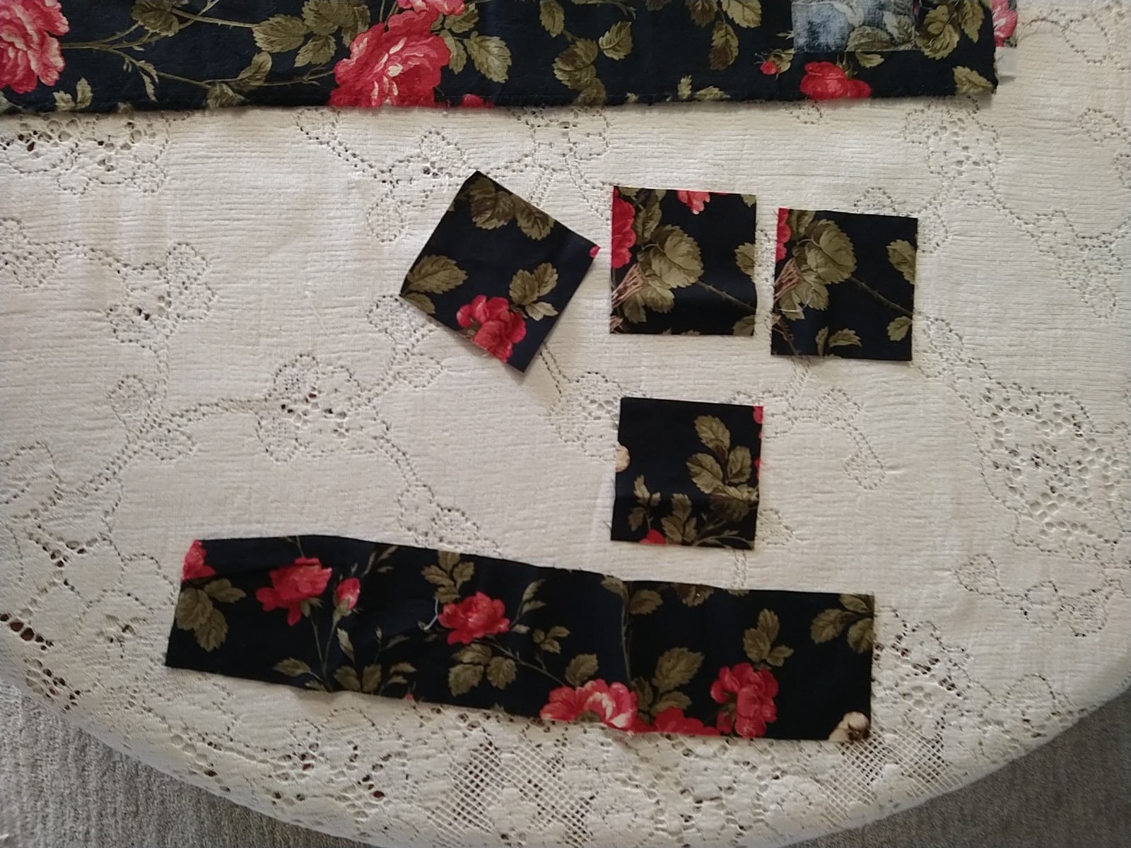 Wintergreen By 3 Sisters For Moda Black Floral Birds 22×42″ CUT #44010