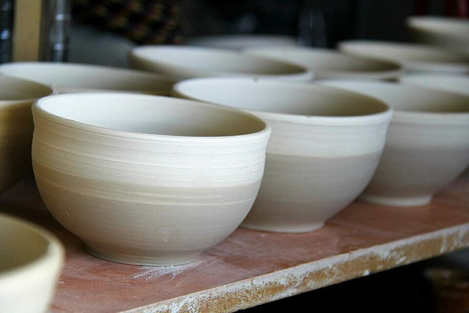 5 lbs Low Fire Pottery Clay – White, Cone 06. Earthware Potters De-Aired