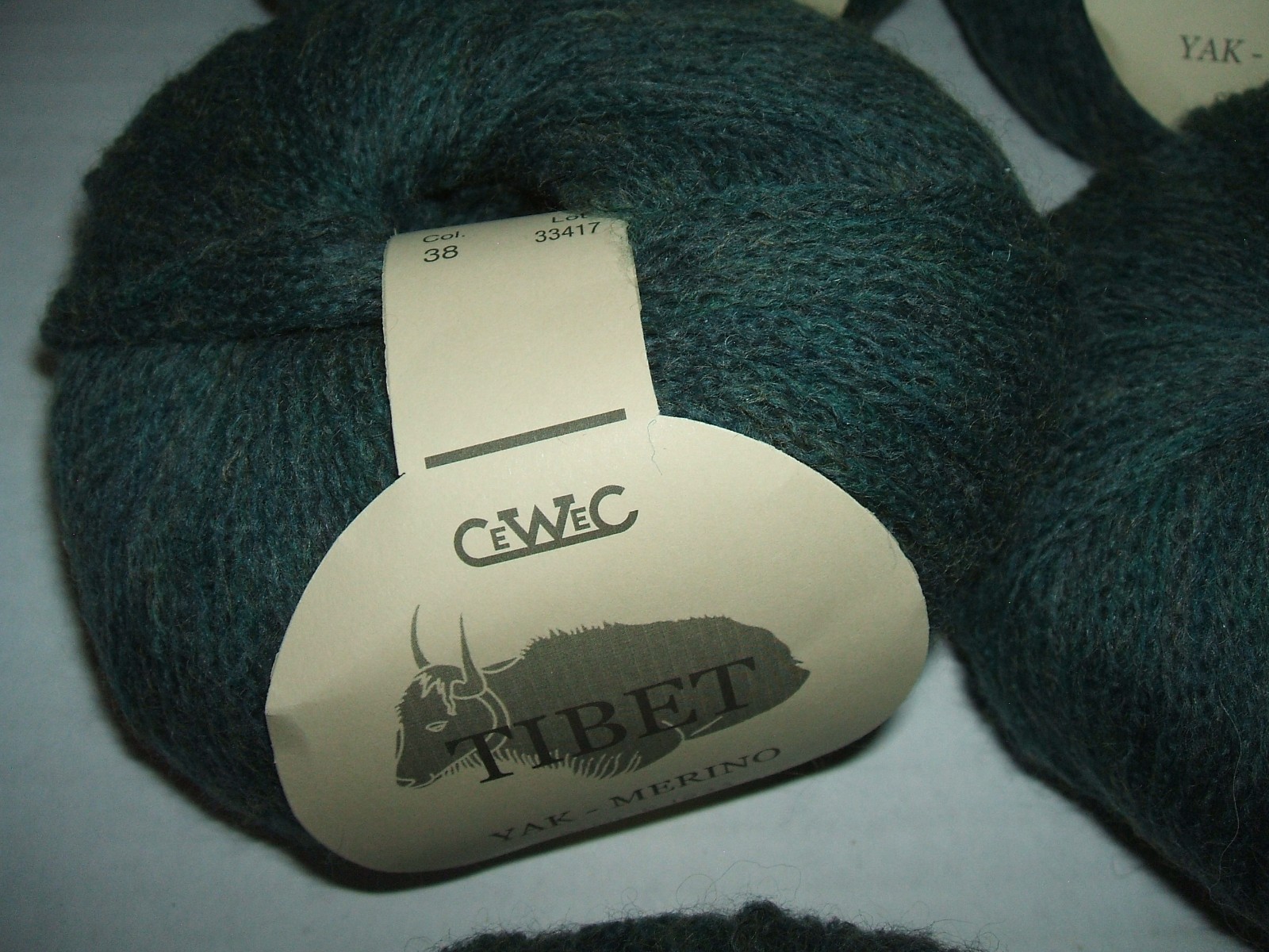Yak Merino Wool Nylon Blend Yarn Lot CeWeC Tibet 6 Balls Green Color 38