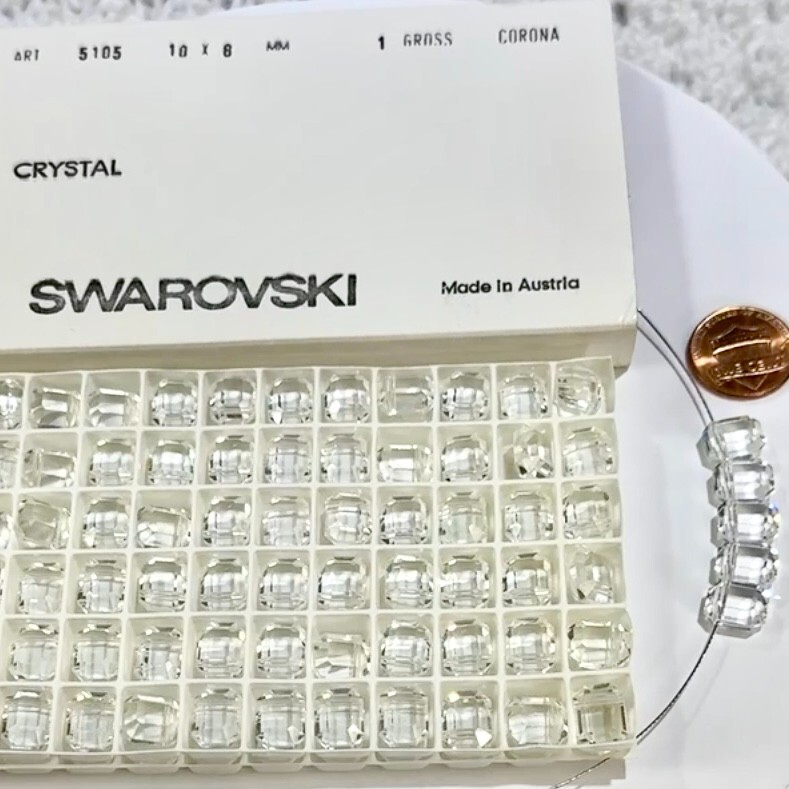 Swarovski Art 5105 10x8mm Crystal 12pcs Vintage Octagon Side Drilled Beads SW161