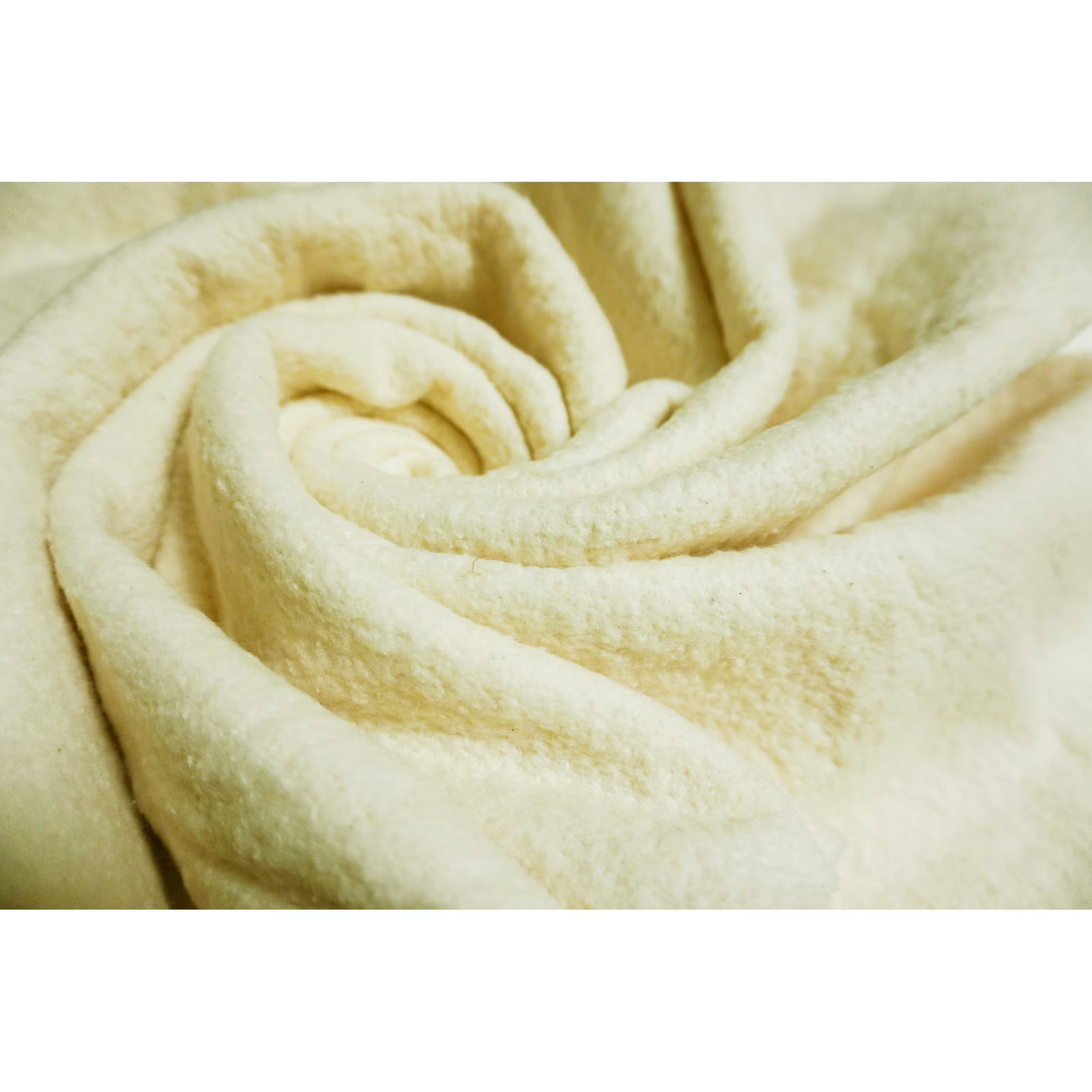 Pellon Cotton Batting, Off-White, 96″ x 9 Yards by the Bolt