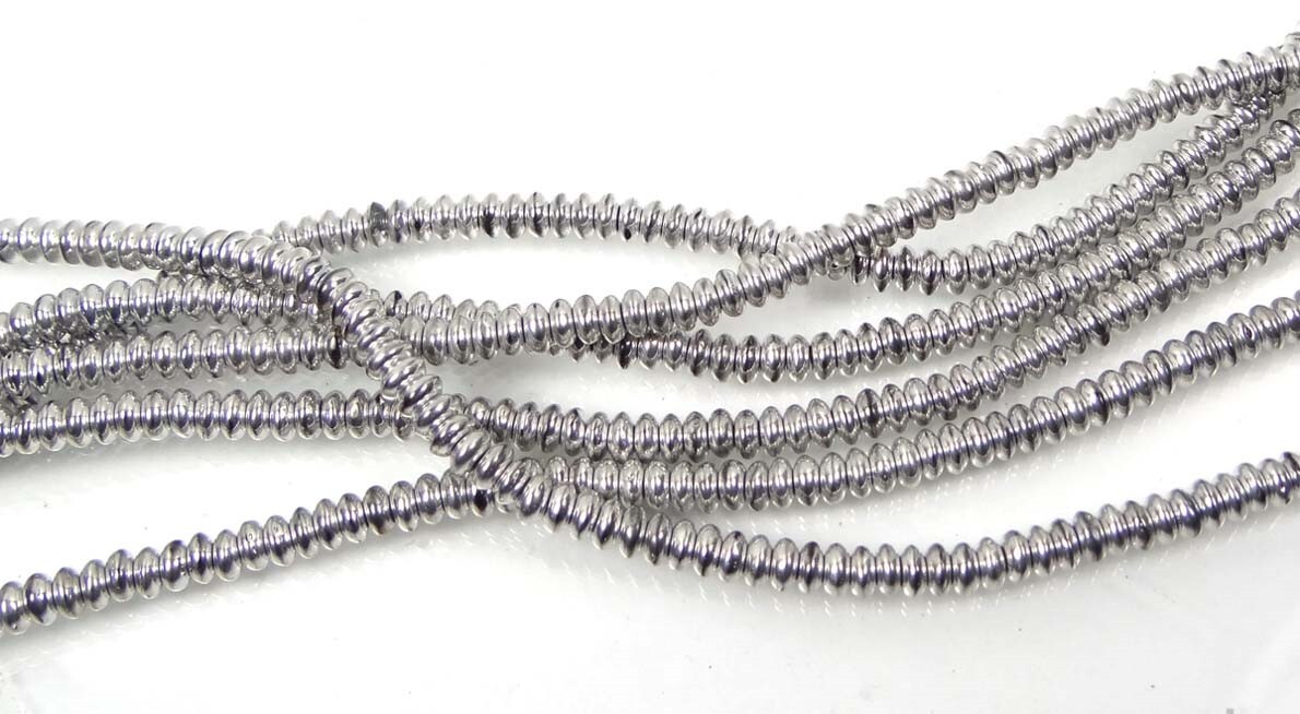 50 Czech Glass Rondelle Beads – Silver 4x2mm
